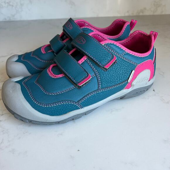 Keen Blue Coral Knotch Hollow Double Strap Sneaker size 5 - Picture 1 of 7